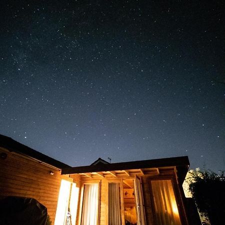 Moors Wood Relaxing ,Tranquil Retreat With Hot Tub Villa Chippenham  Luaran gambar
