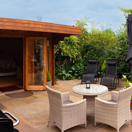 Moors Wood Relaxing ,Tranquil Retreat With Hot Tub Villa Chippenham  Luaran gambar