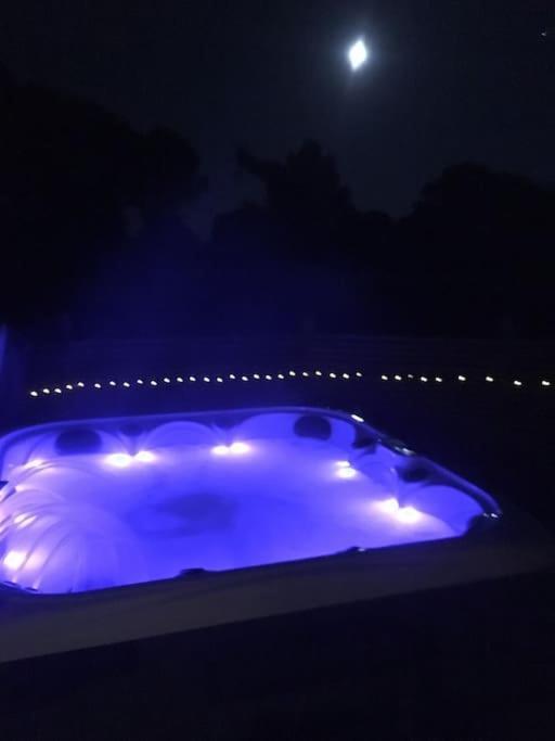 Moors Wood Relaxing ,Tranquil Retreat With Hot Tub Villa Chippenham  Luaran gambar